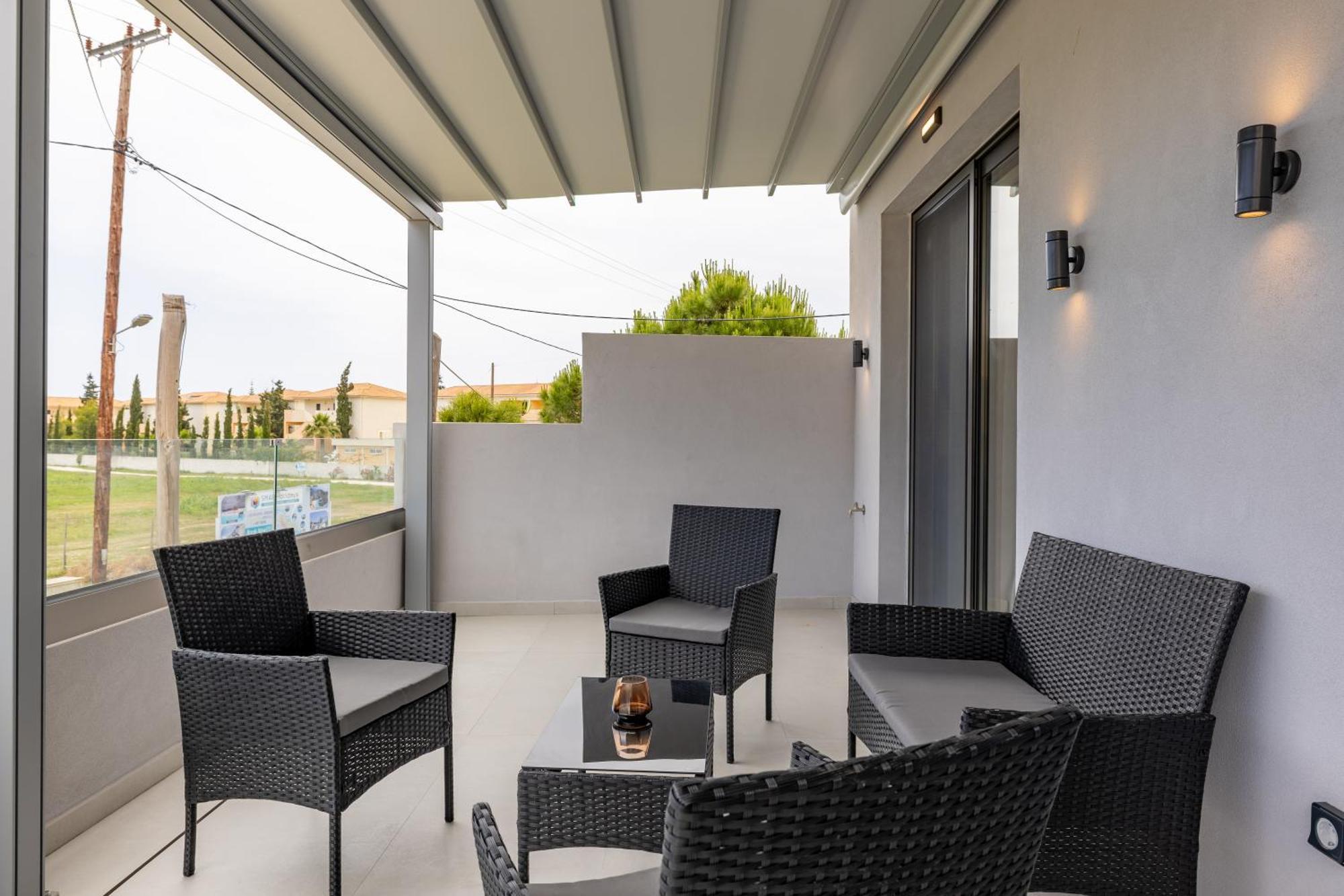 Valianos Apartment *